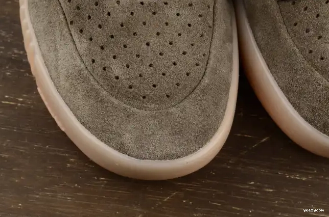 Brown 750 Yeezy adidas Light Boost BY2456 0619